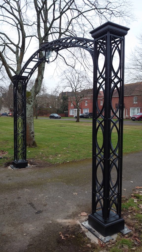 Fine Iron Metal Entrance Gate