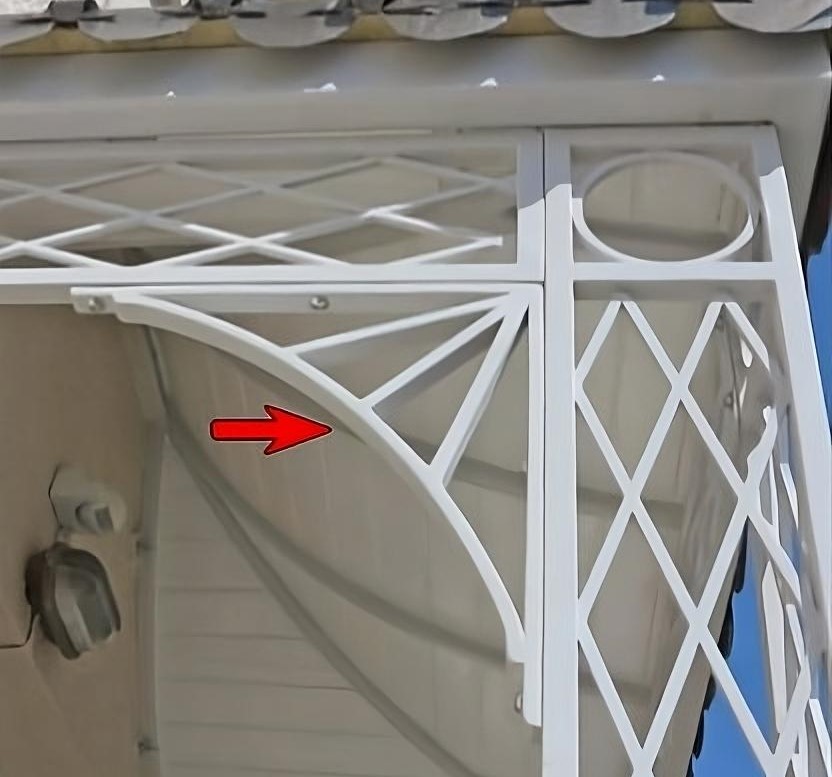 brackets_or_spandrels-transformed