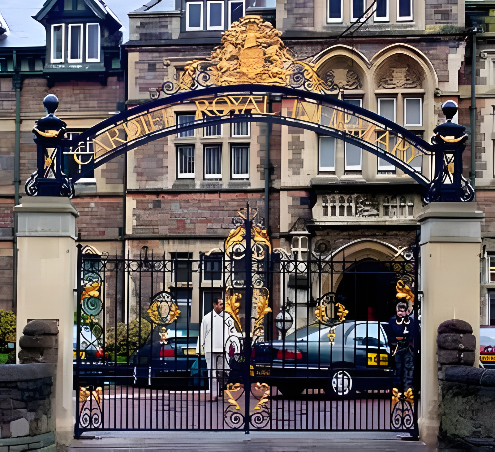 Restoration & Conservation of Wrought & Cast Iron Gates & Railings Restoration & Conservation of Wrought & Cast Iron Gates & Railings